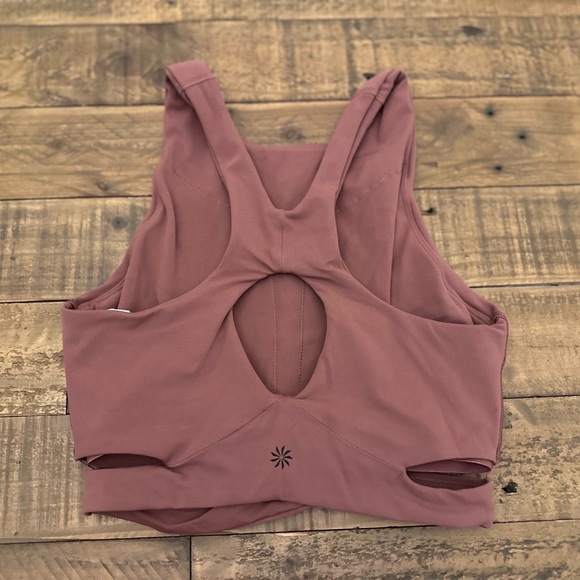 Athleta Cut Out crop top - Size XS - Picture 4 of 4